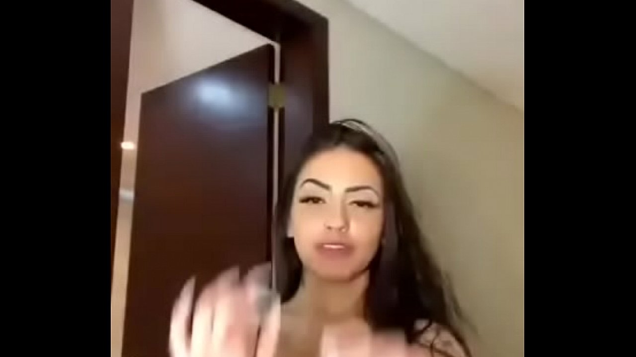 MC Mirella querendo pau - XVIDEOS.COM